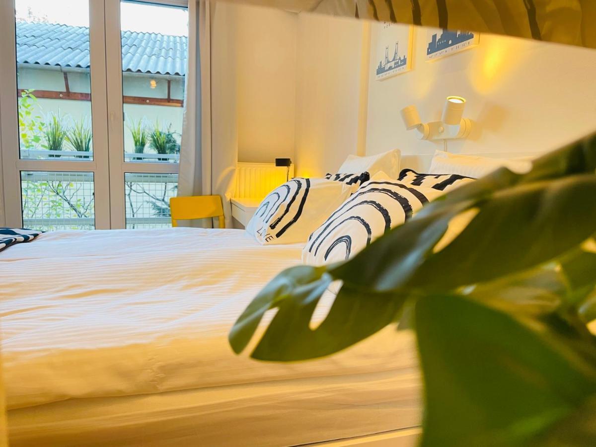 Peony Hollo Apartment - Free Garage Under The House Budapest Ngoại thất bức ảnh